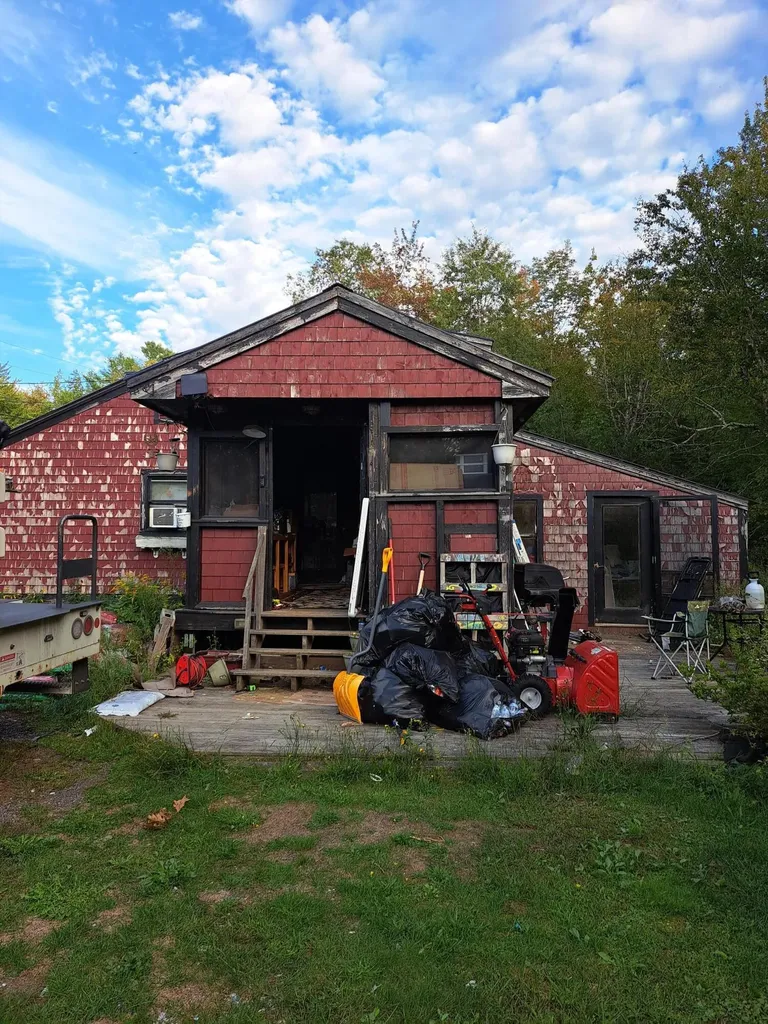 4 Bowen Road Searsport ME 04974