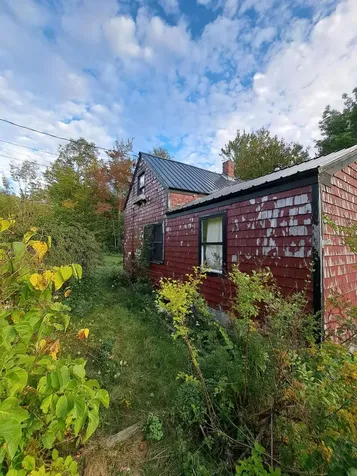 4 Bowen Road Searsport ME 04974