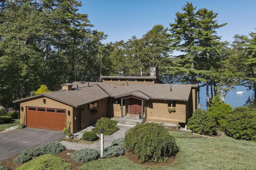 71 Hunters Landing Road South Bristol ME 04573