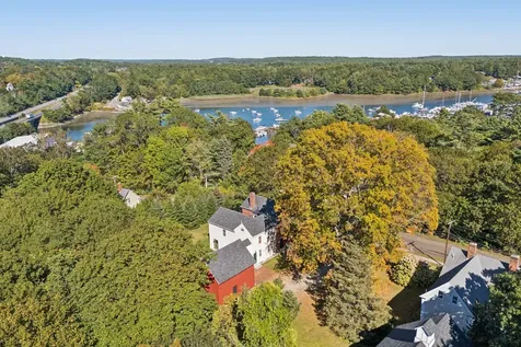 51 Pleasant Street Yarmouth ME 04096