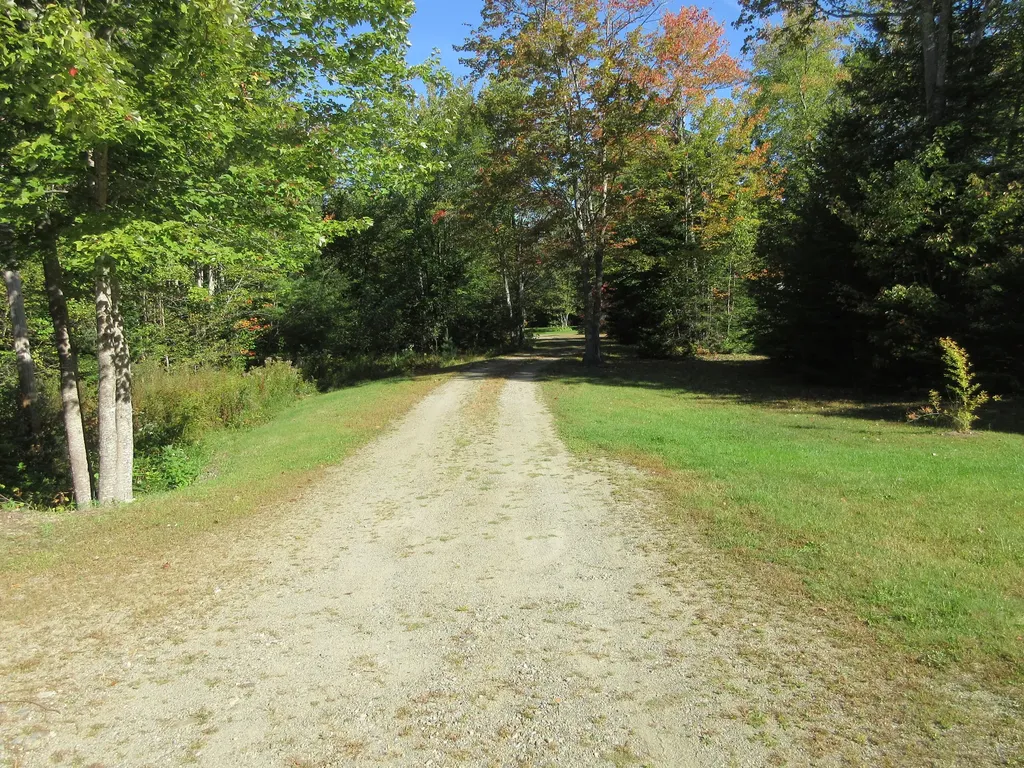 17 Stony Ridge Drive Washington ME 04574