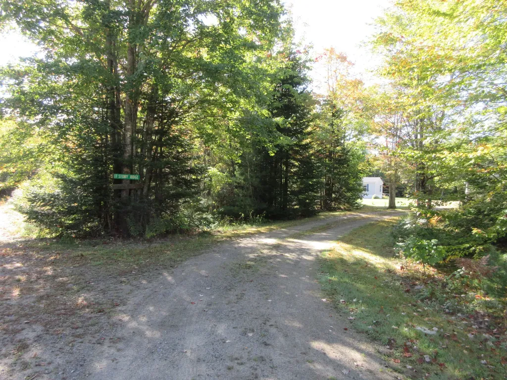17 Stony Ridge Drive Washington ME 04574