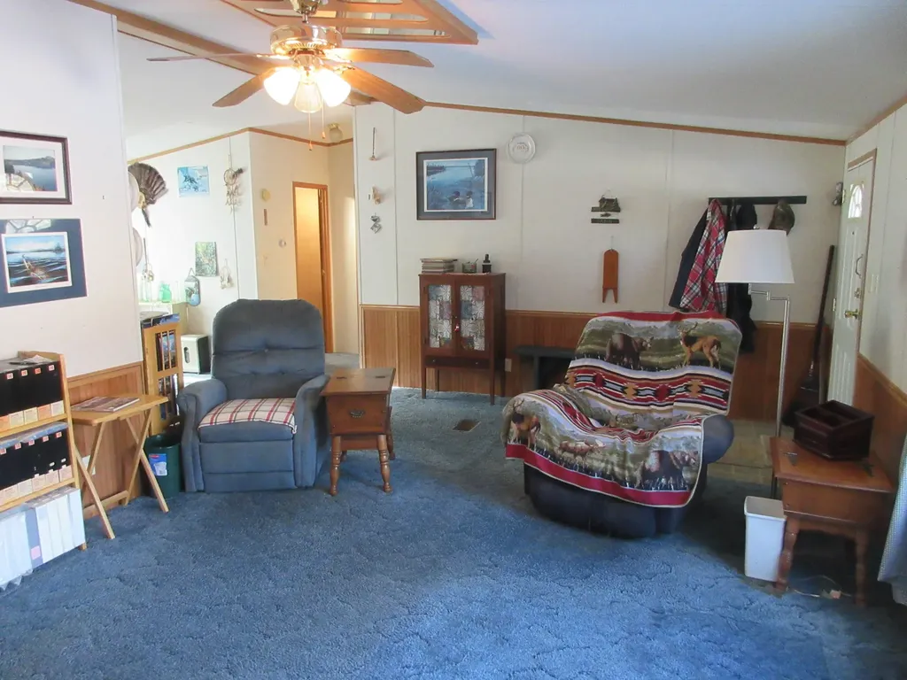 17 Stony Ridge Drive Washington ME 04574