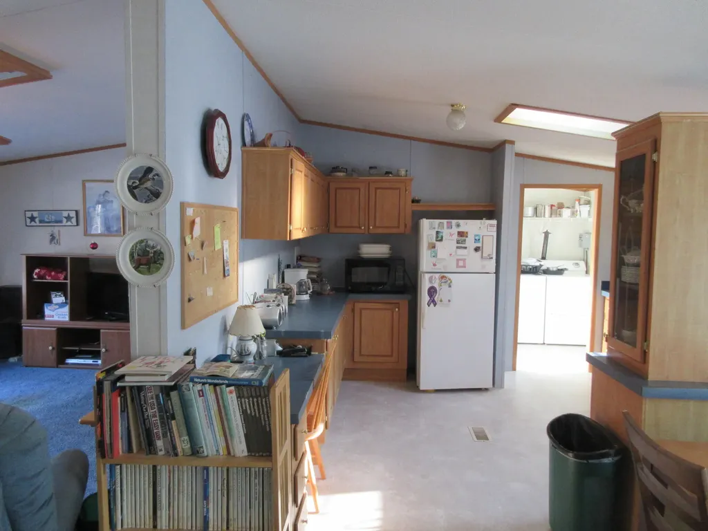 17 Stony Ridge Drive Washington ME 04574