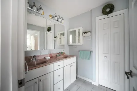 818 Forest Avenue Orono ME 04473