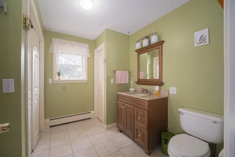 818 Forest Avenue Orono ME 04473