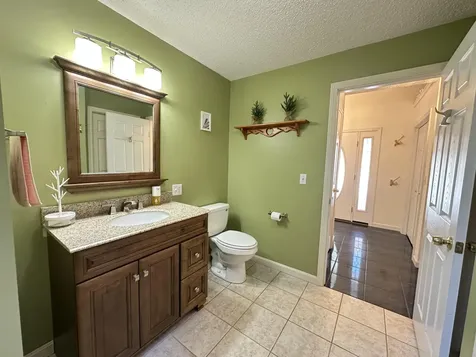 818 Forest Avenue Orono ME 04473