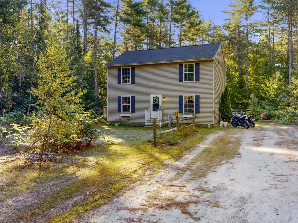 73 Colonial Circle Harrison ME 04040