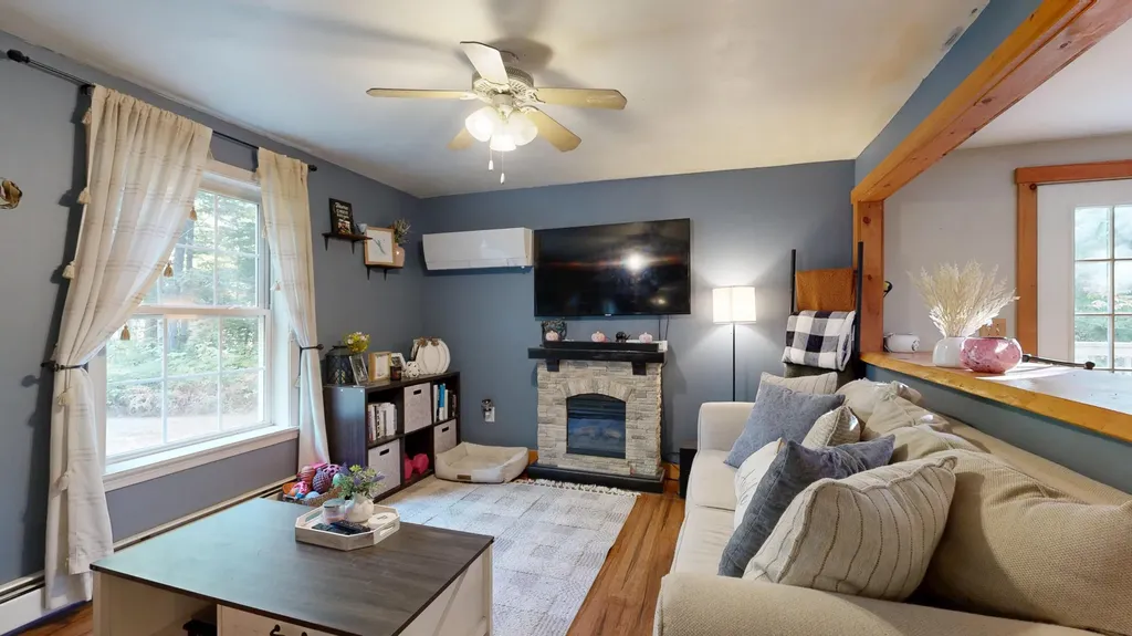 73 Colonial Circle Harrison ME 04040
