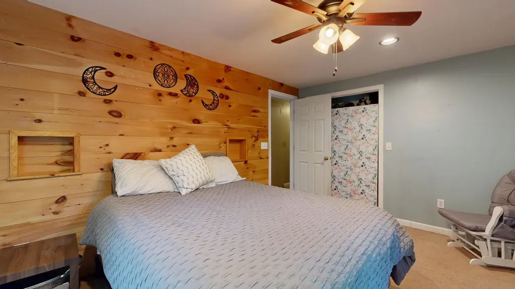 73 Colonial Circle Harrison ME 04040