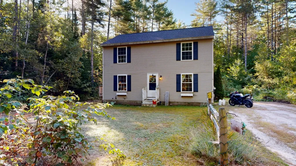73 Colonial Circle Harrison ME 04040