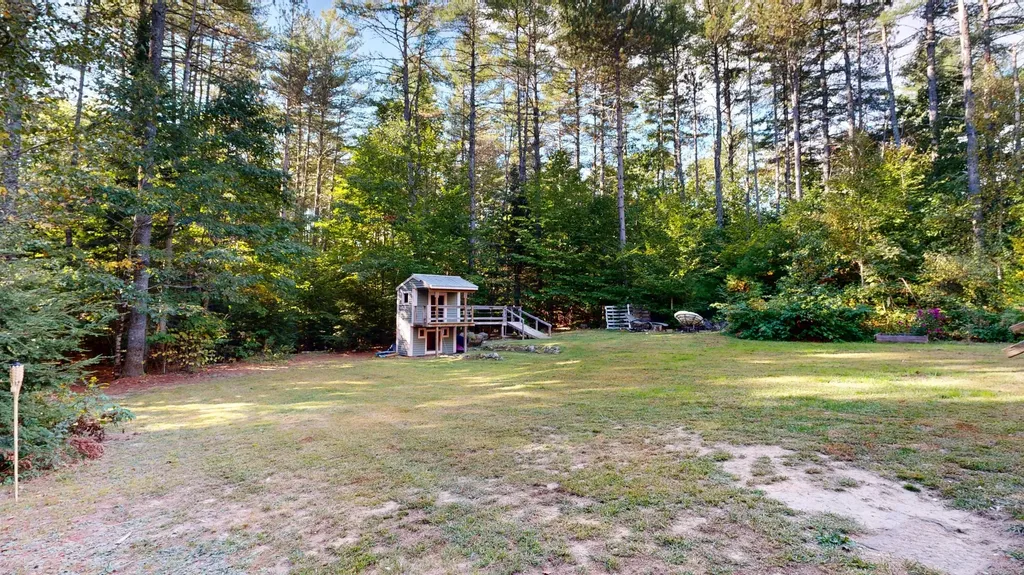 73 Colonial Circle Harrison ME 04040