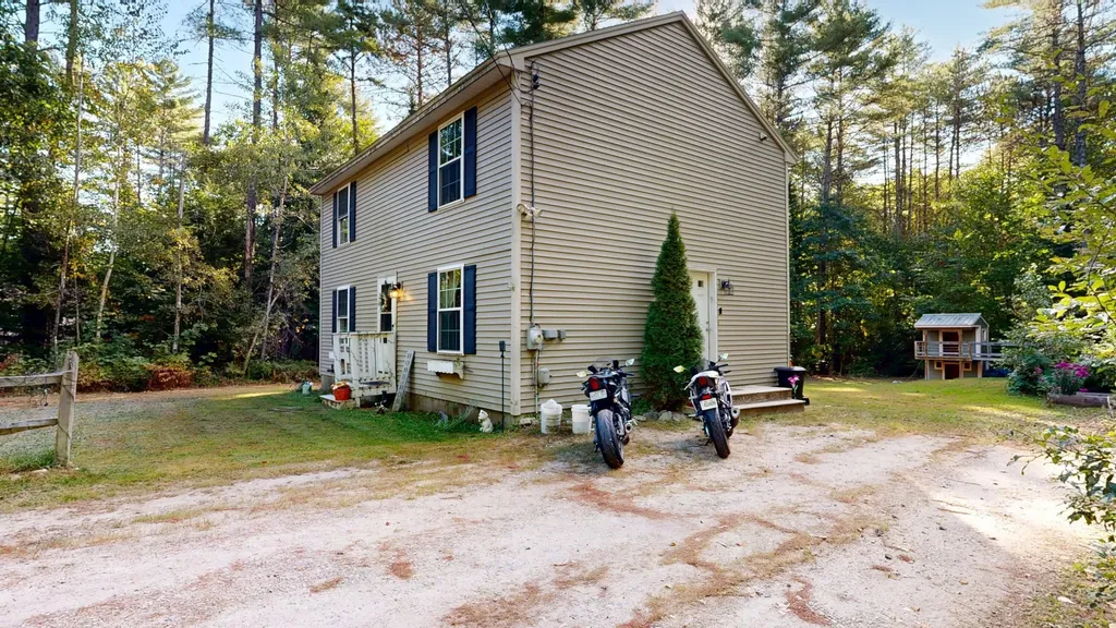 73 Colonial Circle Harrison ME 04040