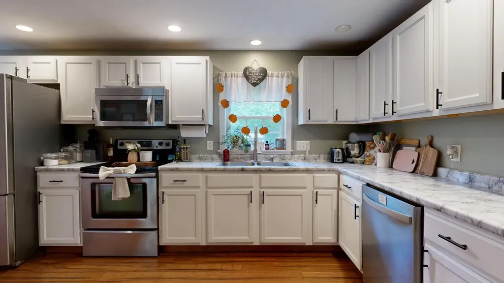 73 Colonial Circle Harrison ME 04040