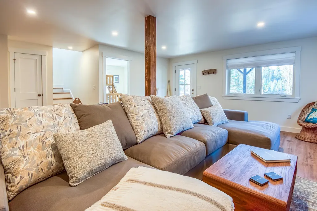 2 Rachel Lane Rangeley ME 04970
