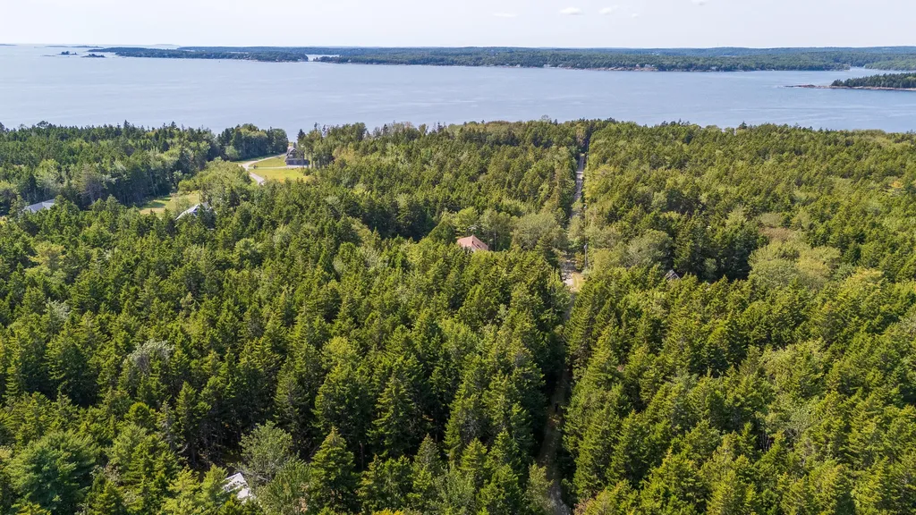 Lot 11 Nahanada Road Bristol ME 04539