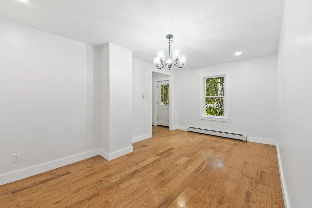 10 Charles Street Bath ME 04530