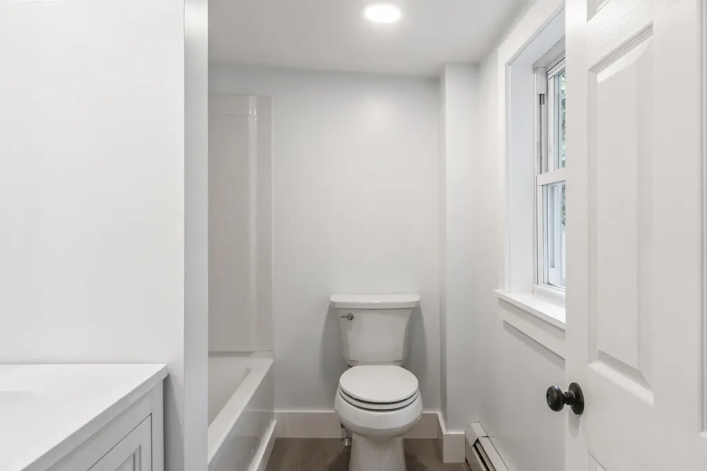 10 Charles Street Bath ME 04530