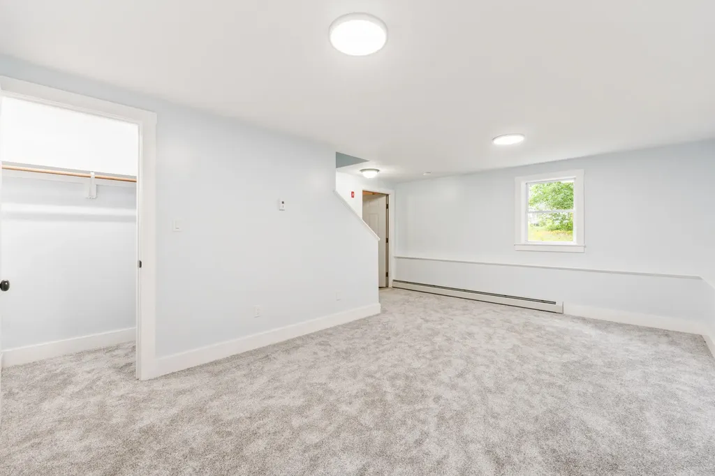 10 Charles Street Bath ME 04530