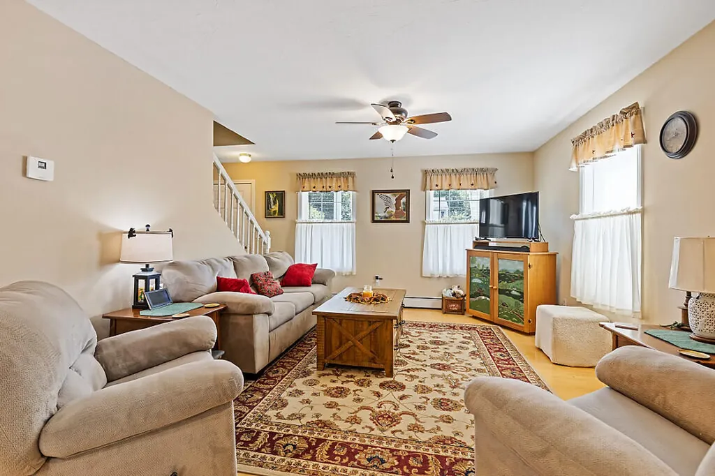 6 Briarwood Drive Bangor ME 04401