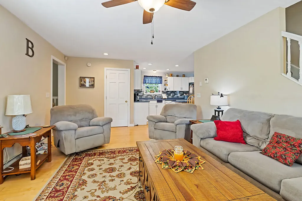 6 Briarwood Drive Bangor ME 04401