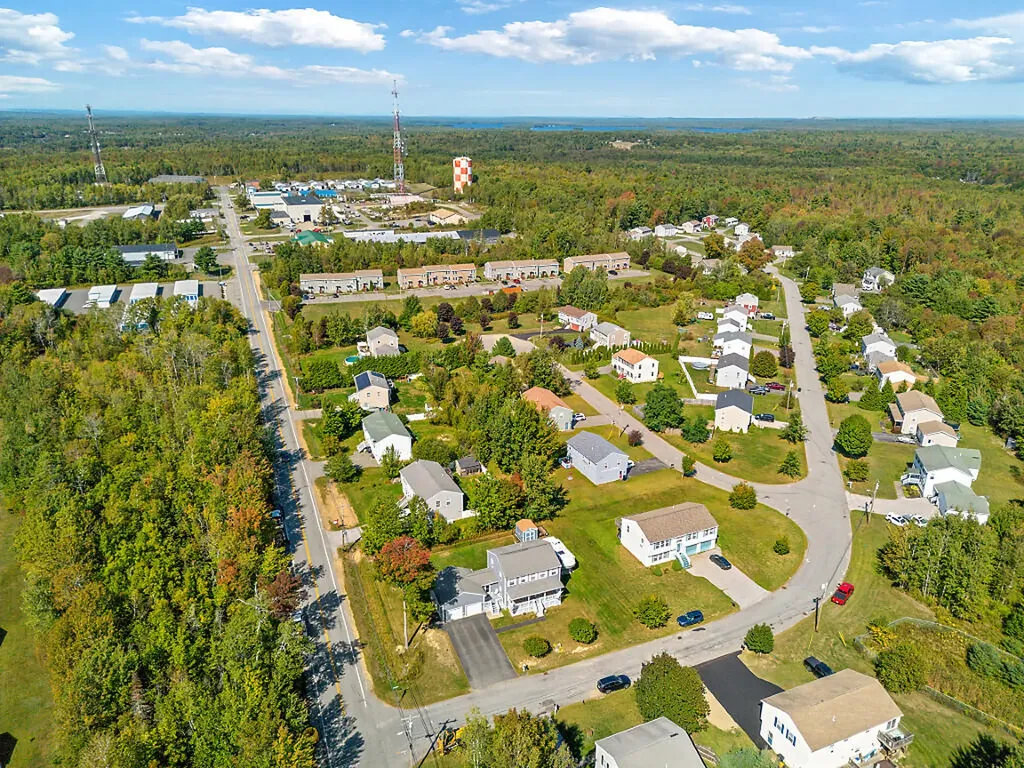 6 Briarwood Drive Bangor ME 04401