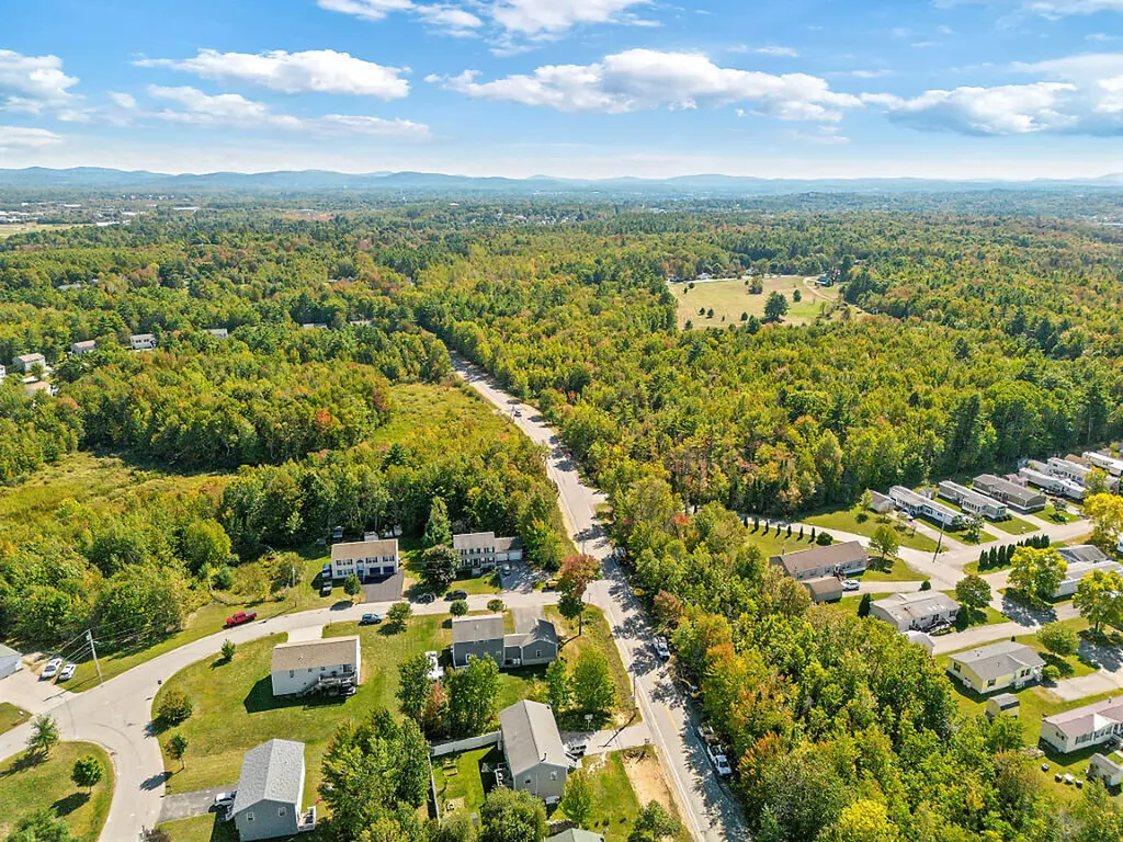 6 Briarwood Drive Bangor ME 04401