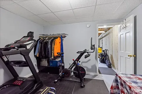 6 Briarwood Drive Bangor ME 04401