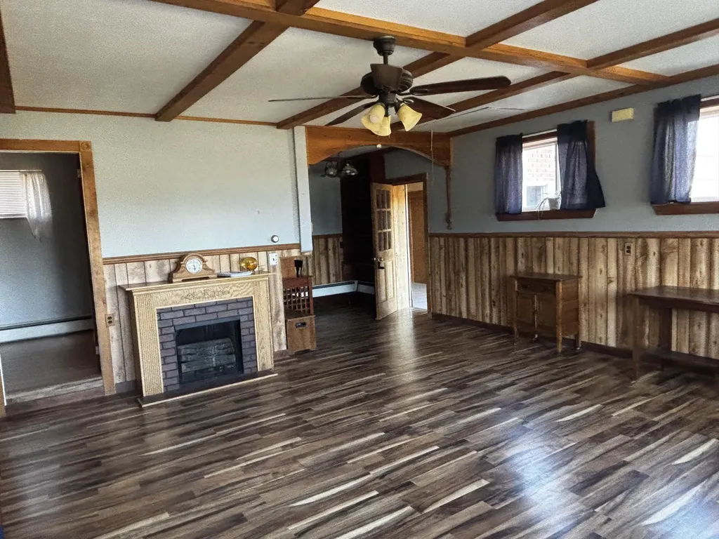 361 W Main Street Searsport ME 04974