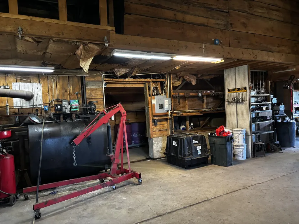 361 W Main Street Searsport ME 04974