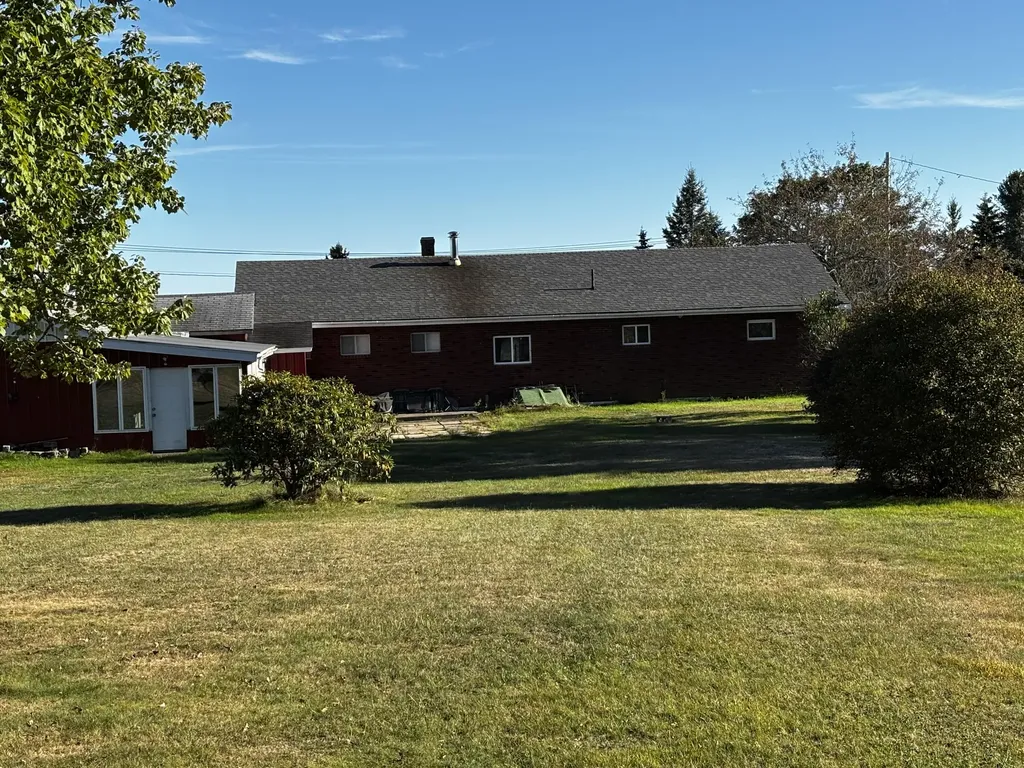 361 W Main Street Searsport ME 04974