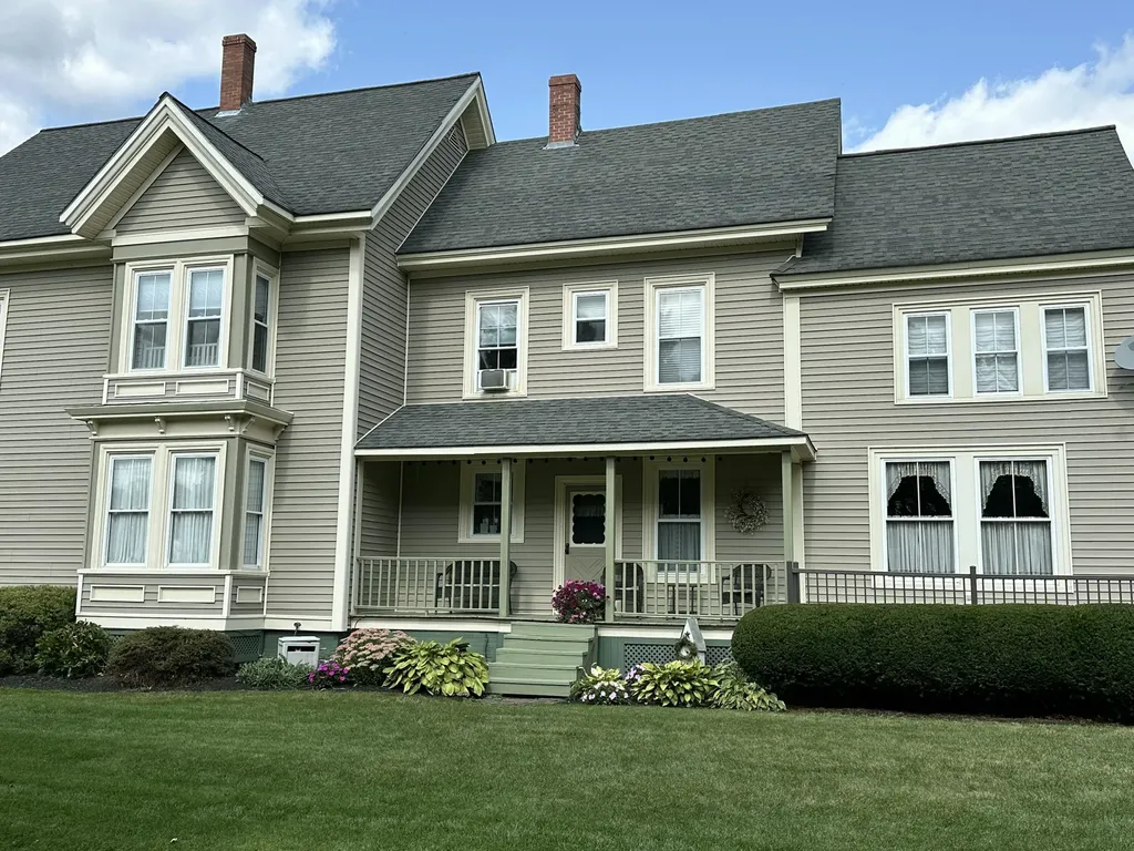 9 Charles Street Houlton ME 04730