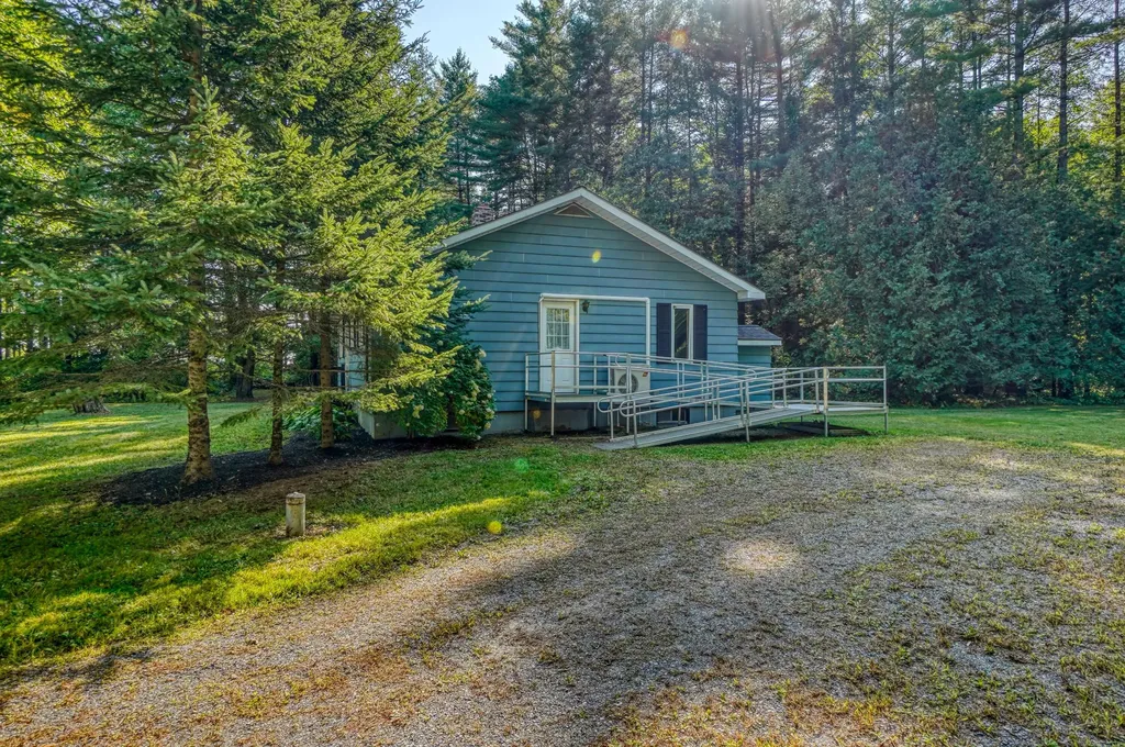 262 Hill Road Clinton ME 04927