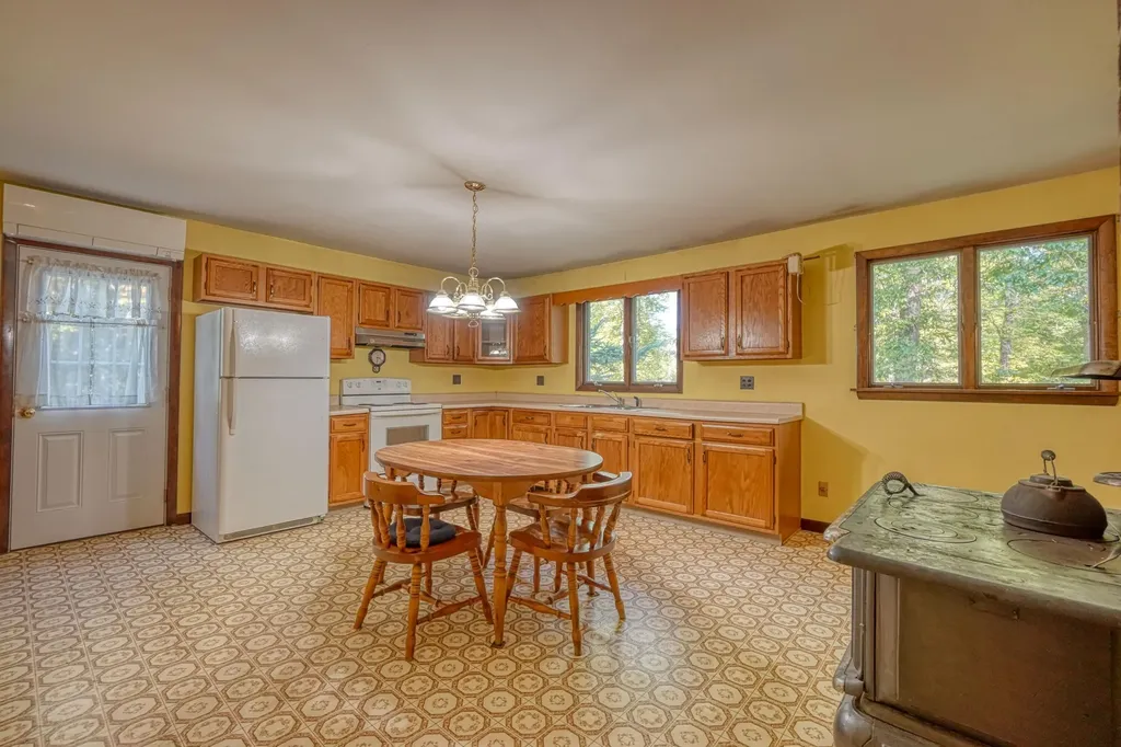 262 Hill Road Clinton ME 04927