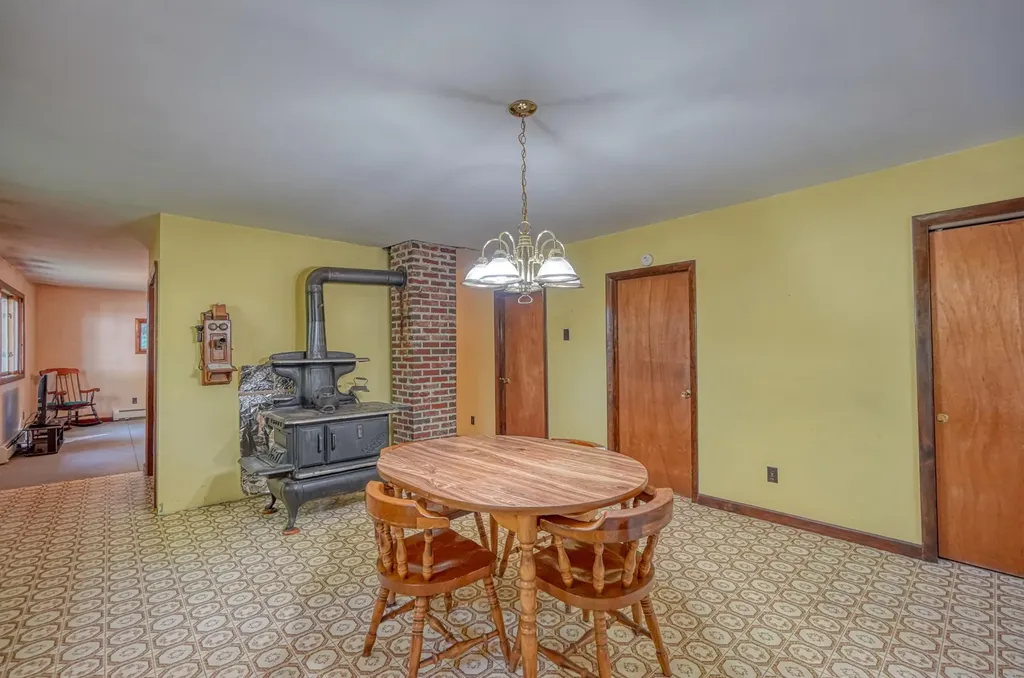 262 Hill Road Clinton ME 04927