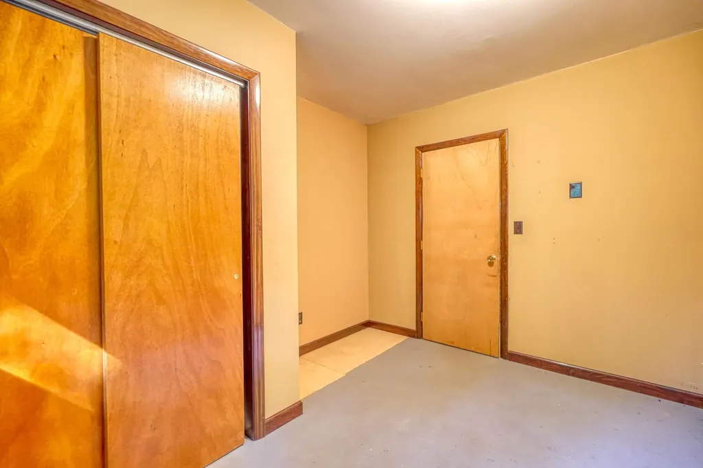 262 Hill Road Clinton ME 04927