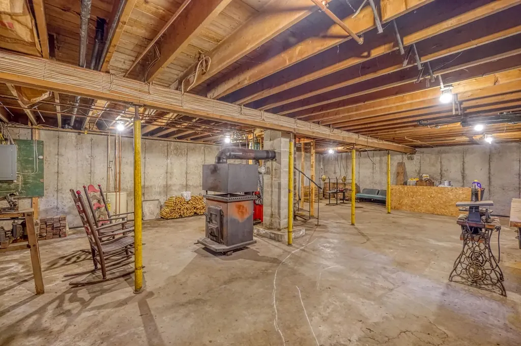262 Hill Road Clinton ME 04927