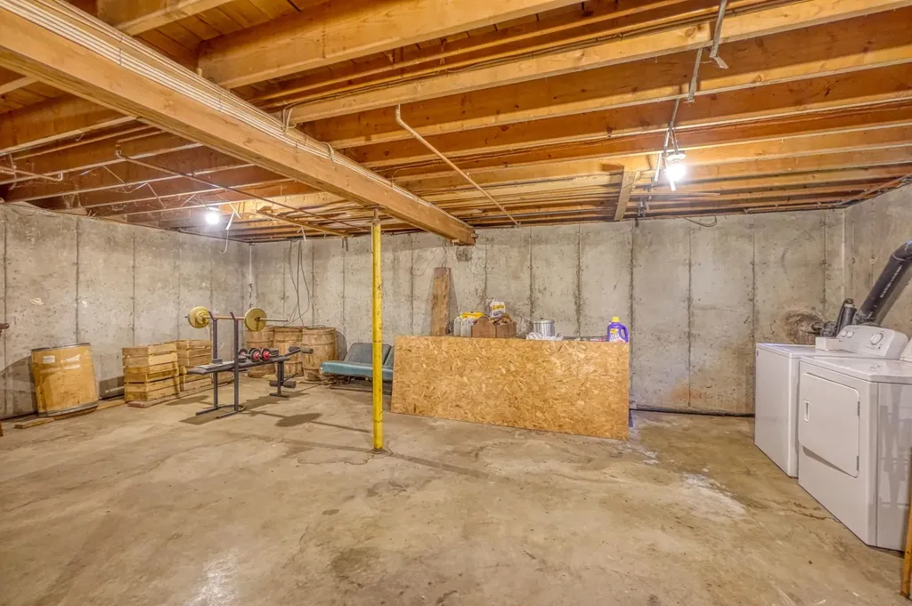 262 Hill Road Clinton ME 04927