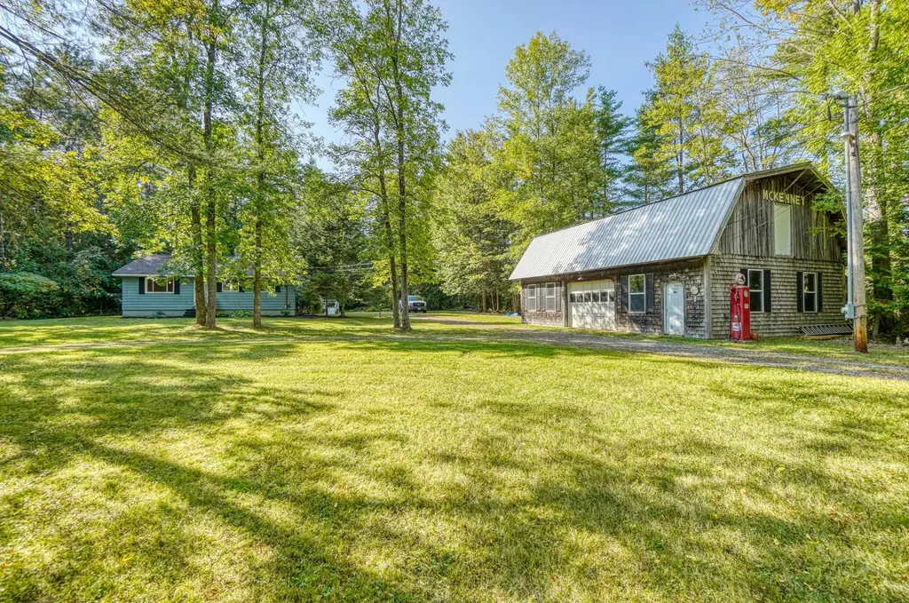 262 Hill Road Clinton ME 04927