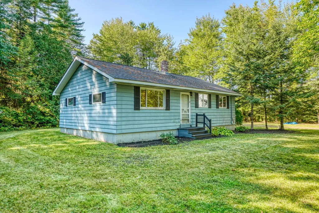 262 Hill Road Clinton ME 04927