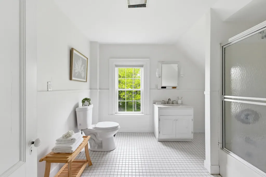 550 Main Road Phippsburg ME 04562
