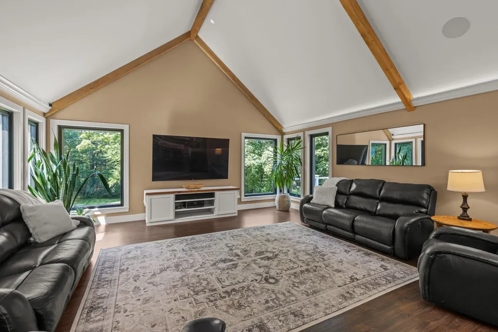 10 Lewis Road Kittery ME 03904