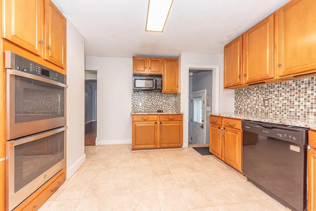 1005 S Wisner Street Jackson City MI 49203