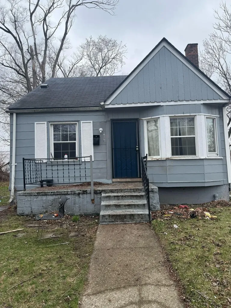 9605 Decatur Street Detroit City MI 48227
