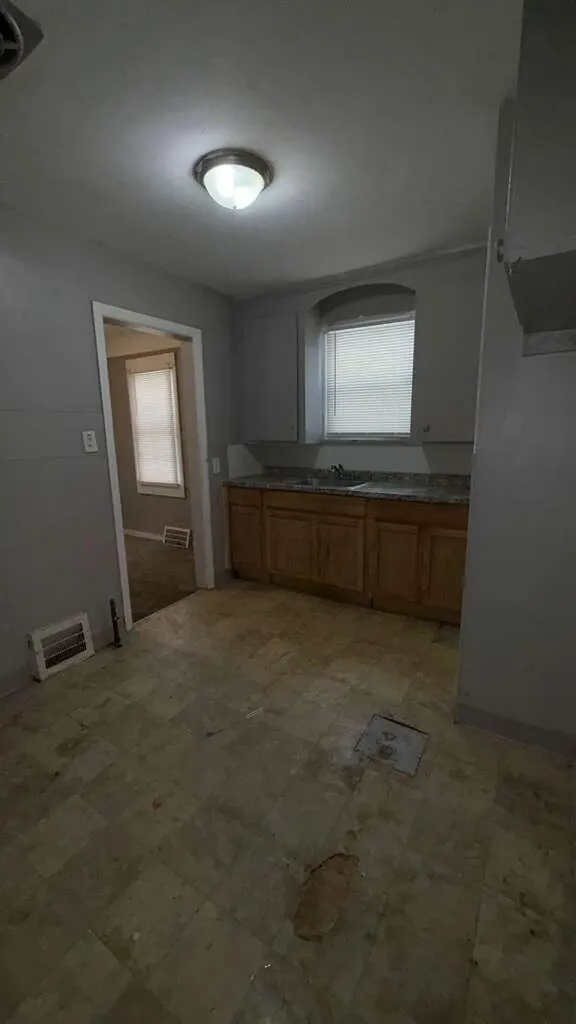 9605 Decatur Street Detroit City MI 48227