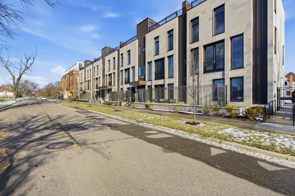 1450 Townsend Street Detroit City MI 48214