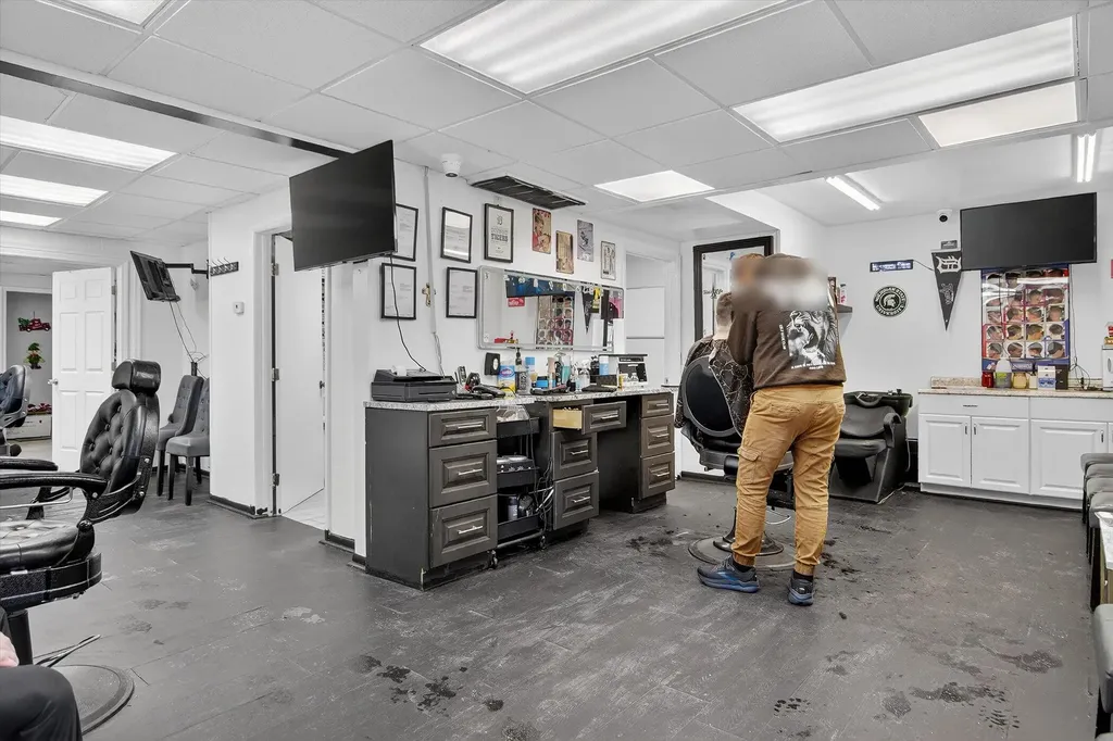 7045 Cooley Lake Road West Bloomfield Charter Township MI 48324