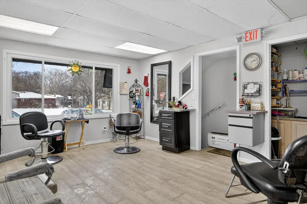 7045 Cooley Lake Road West Bloomfield Charter Township MI 48324