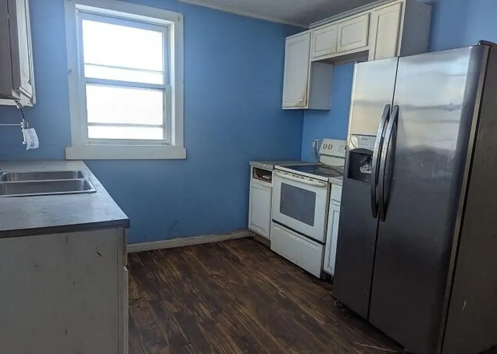 3428 W Jolly Road Lansing City MI 48911