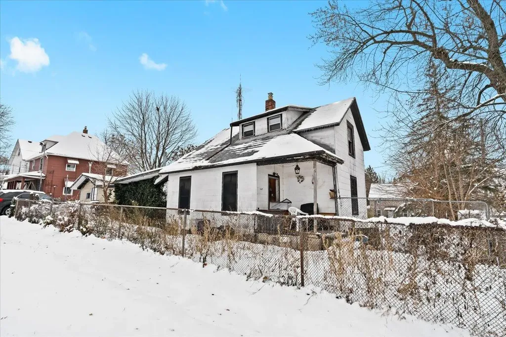 162 Edison Street Pontiac City MI 48342
